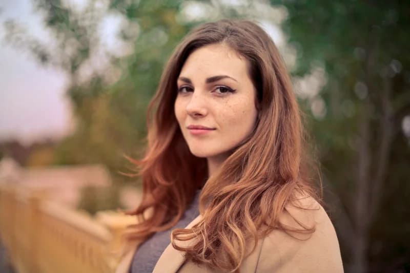 A member browsing real profiles on TenderWomens
